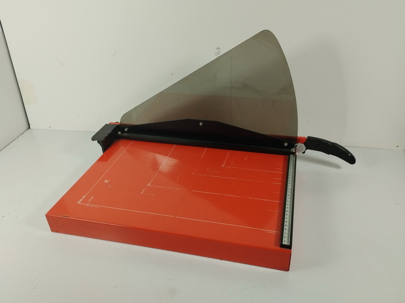 guillotina papel din3 metal 5-35x49-66x36 1u